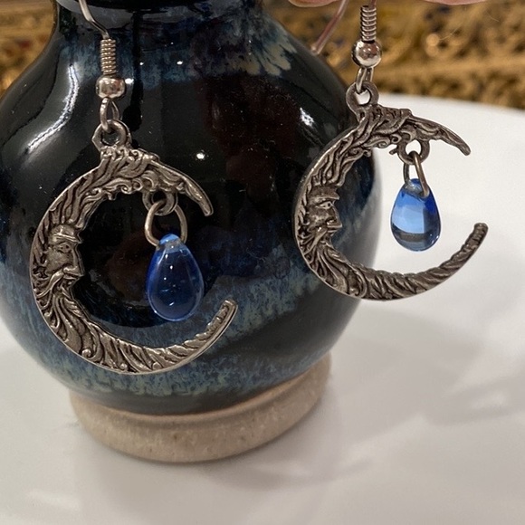 Man in the Moon - blue glass teardrops - silver earrings cast on both sides! EUC - Picture 15 of 16